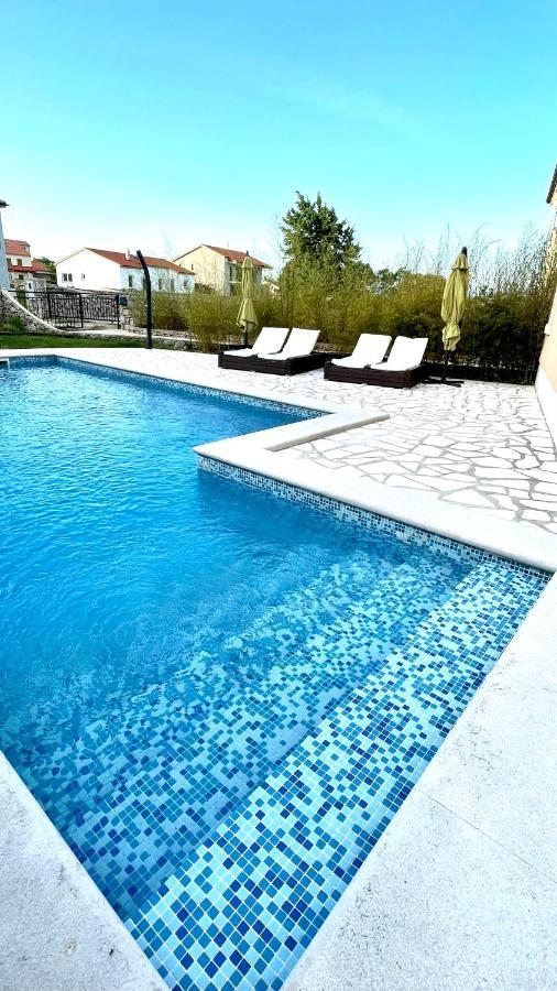 Villa Muraj-Kornic, Krk エクステリア 写真